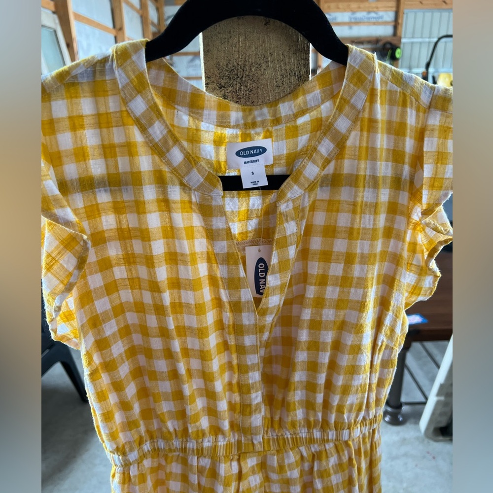 Maternity dress and nursing friendly NWT